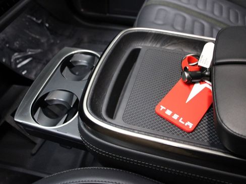 Used 2023 Rivian R1T Adventure image 43