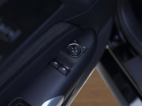 Used 2025 Ford Mustang GT image 20