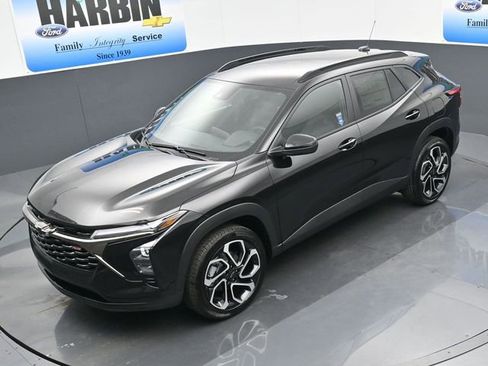 New 2026 Chevrolet Trax RS w/ Driver Confidence Package image 22