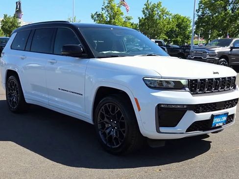 New 2026 Jeep Grand Cherokee L Summit AWD/4WD image 2
