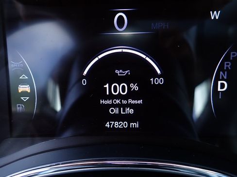 Used 2020 Jeep Grand Cherokee Limited AWD/4WD image 27