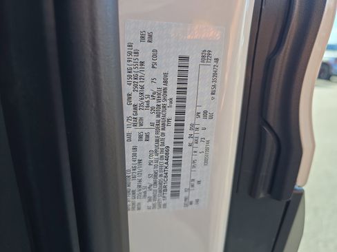 New 2026 Ford Transit 250 148 Medium Roof w/ Load Area Protection Package RWD image 27