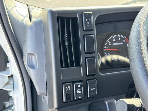 New 2025 Chevrolet Low Cab Forward image 6