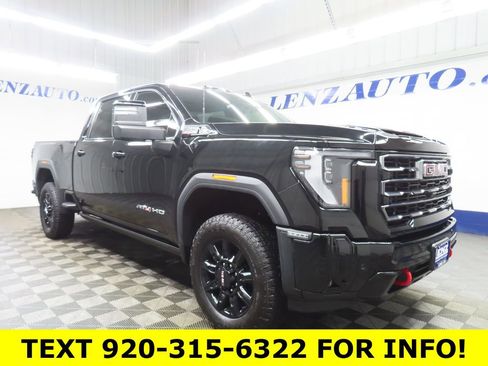 Used 2025 GMC Sierra 2500 AT4 image 3
