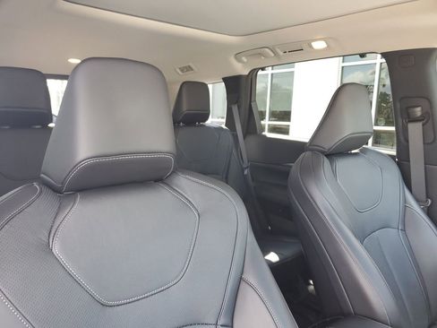 Used 2024 INFINITI QX60 Sensory image 23