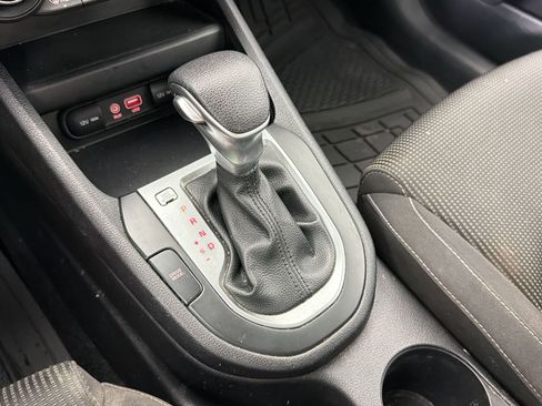 Used 2019 Kia Forte LXS image 16