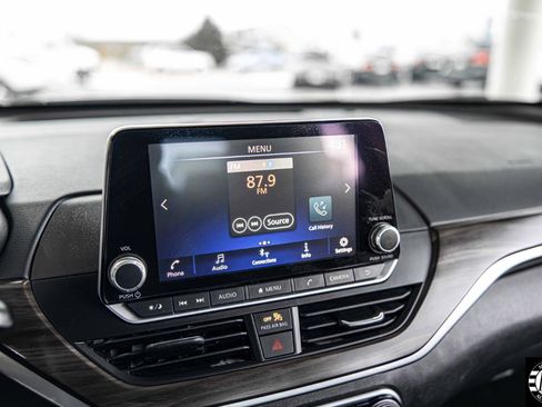 Used 2023 Nissan Altima 2.5 SV image 19