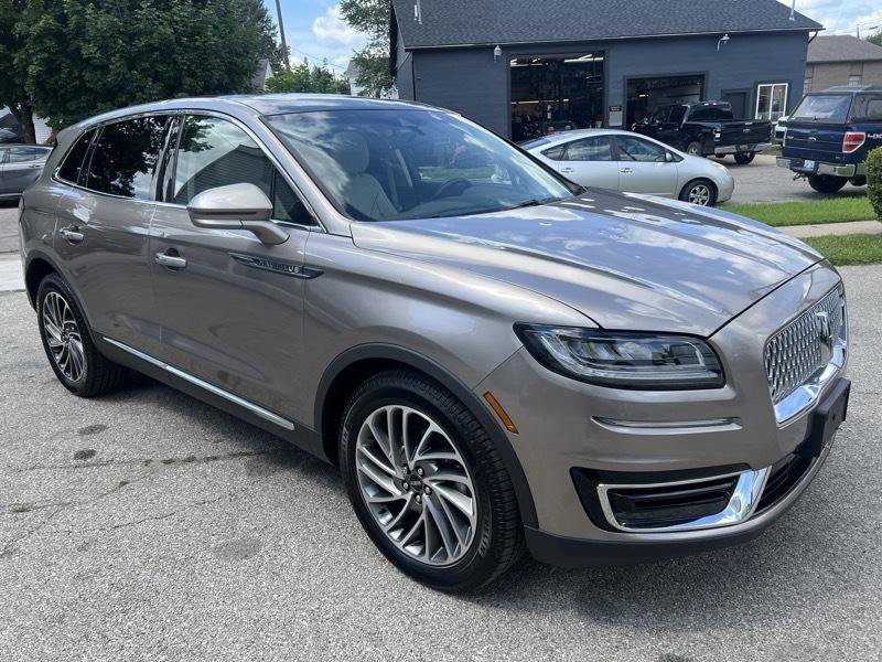 Used 2020 Lincoln Nautilus Reserve AWD/4WD image 2