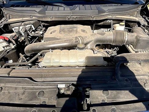 Used 2023 Ford F150 XLT image 32