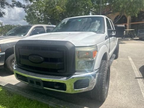 Used 2013 Ford F250 XL w/ PWR Equipment Group AWD/4WD image 3