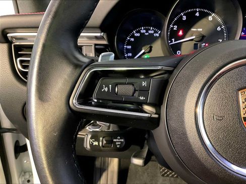 Used 2024 Porsche Macan AWD/4WD image 27