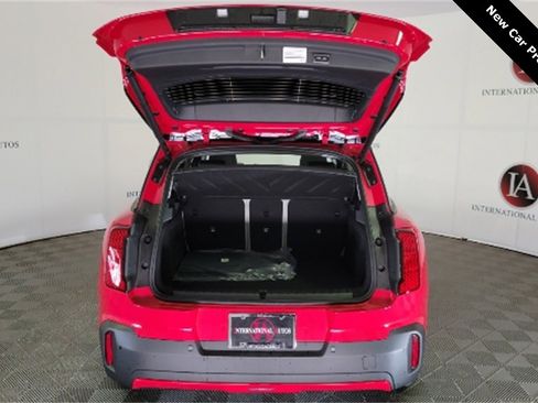 Used 2025 MINI Cooper Countryman S w/ Comfort Package Max image 8