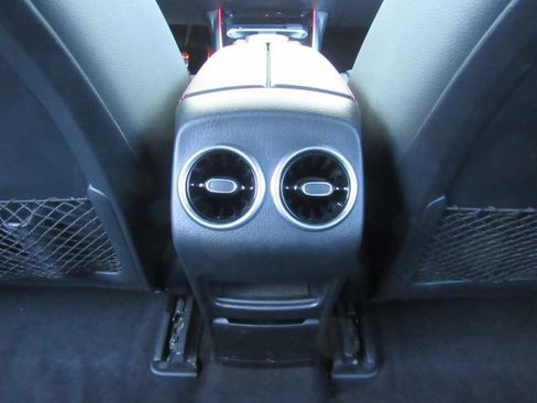 Used 2023 Mercedes-Benz EQB 300 4MATIC image 29