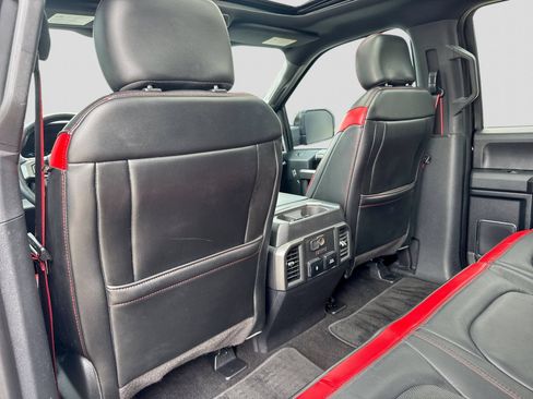 Used 2019 Ford F150 Lariat w/ Equipment Group 502A Luxury AWD/4WD image 22