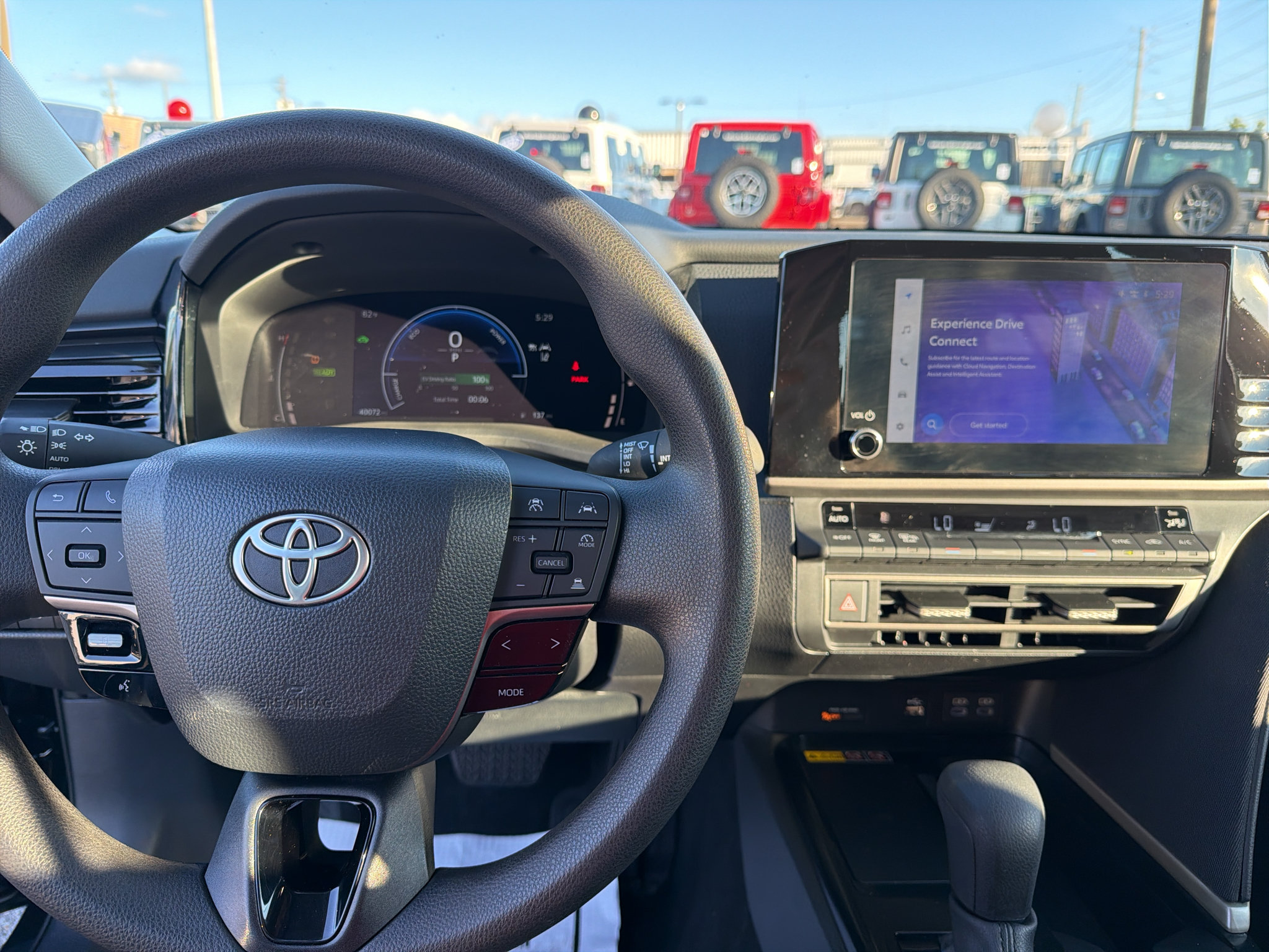 Used 2025 Toyota Camry LE FWD image 18