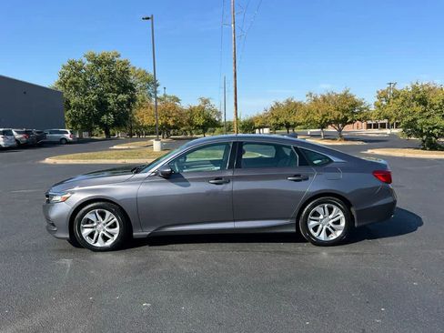 Used 2019 Honda Accord LX image 3