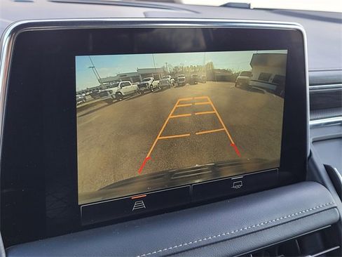 Used 2022 GMC Yukon XL SLT image 17