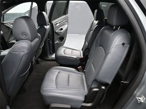 Used 2024 Buick Enclave Premium image 14