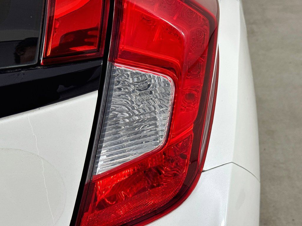 Used 2015 Honda Fit LX image 27