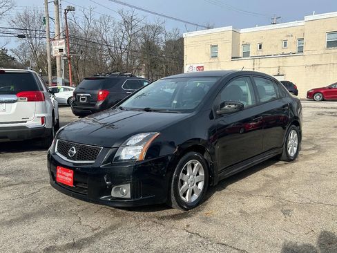 Used 2012 Nissan Sentra 2.0 SR image 2