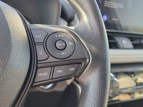 Used 2024 Toyota RAV4 XLE image 26