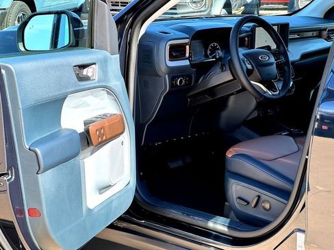 Certified 2023 Ford Maverick Lariat w/ Lariat Luxury Package image 8