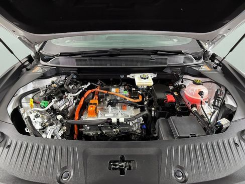 Certified 2024 Chevrolet Equinox EV RS w/ Active Safety Package 3 FWD image 34