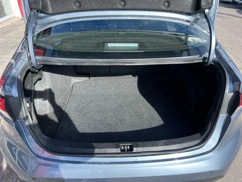 Used 2025 Toyota Corolla LE image 12