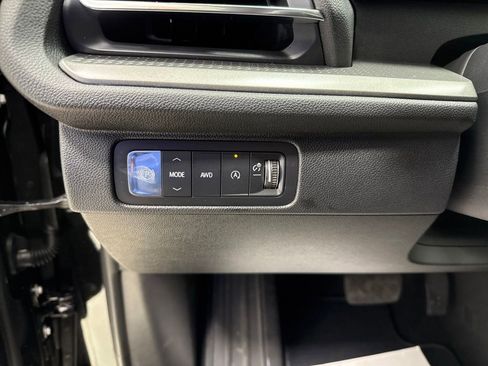 New 2026 Chevrolet Traverse LT w/ Midnight/Sport Edition image 24