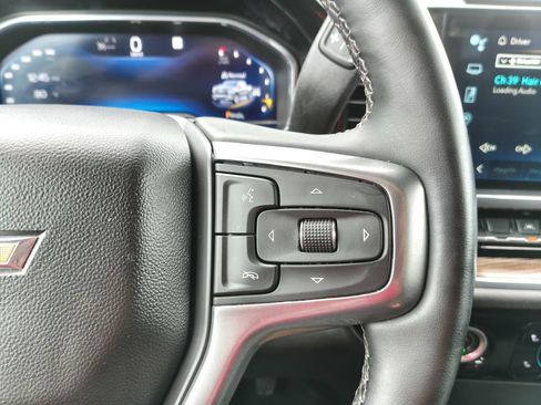 Used 2023 Chevrolet Silverado 1500 LT AWD/4WD image 26
