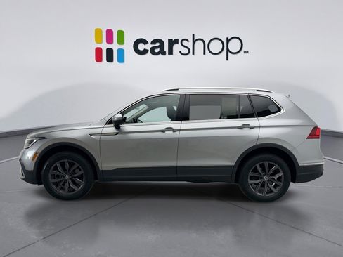 Used 2023 Volkswagen Tiguan SE image 2