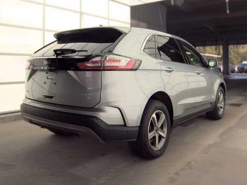 Used 2024 Ford Edge SEL w/ Convenience Package AWD/4WD image 5