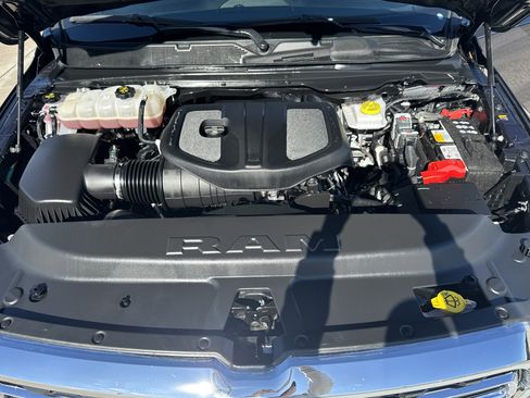 Used 2025 RAM 1500 Big Horn image 32