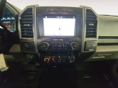 Used 2019 Ford F150 XLT w/ Equipment Group 302A Luxury image 11