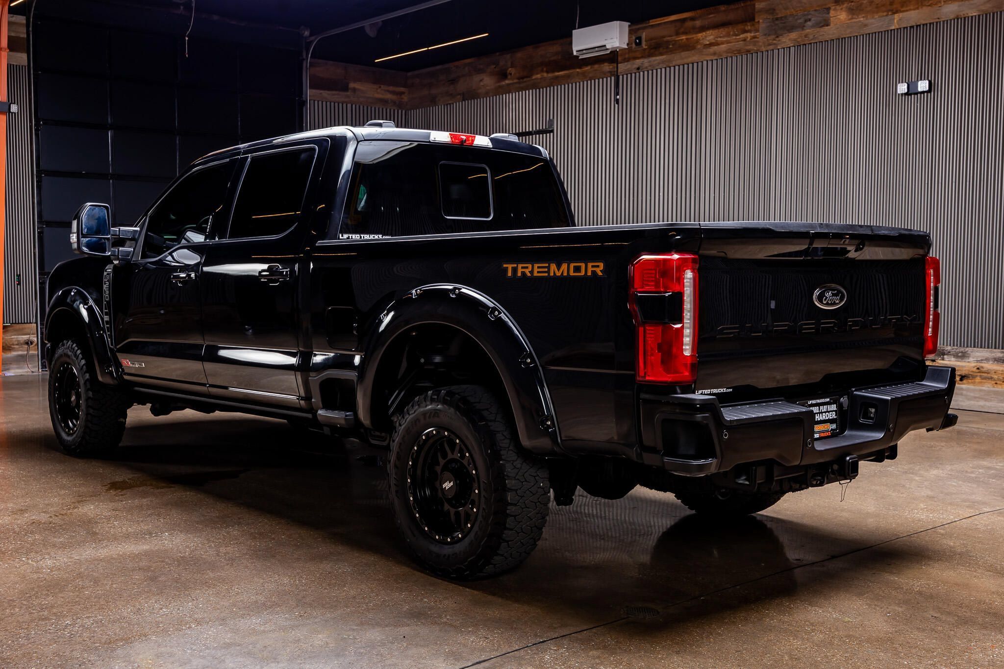 Used 2023 Ford F250 Lariat w/ Lariat Ultimate Package AWD/4WD image 6