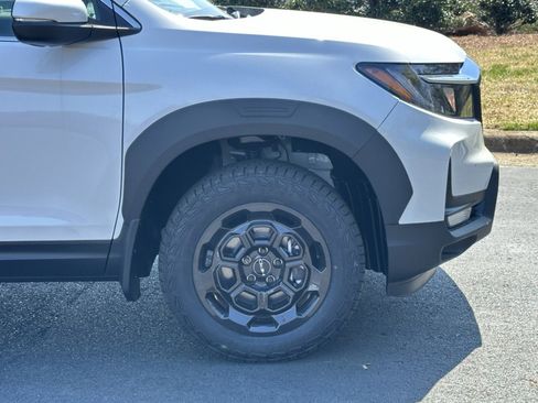 New 2025 Honda Ridgeline RTL+ image 40