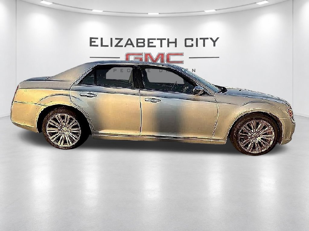 Used 2012 Chrysler 300 Limited RWD image 6