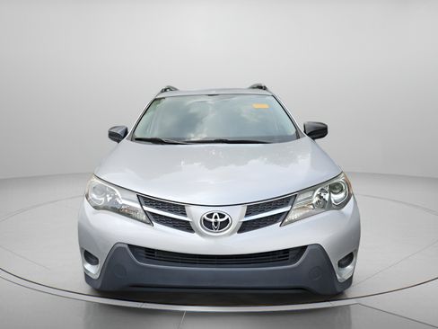 Used 2015 Toyota RAV4 LE FWD image 6