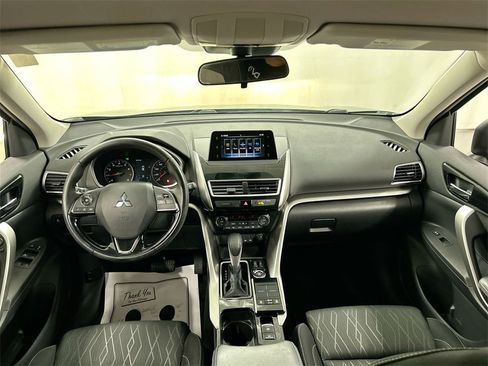 Used 2020 Mitsubishi Eclipse Cross SE image 16