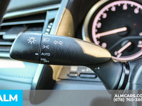 Used 2024 Toyota Camry LE image 28