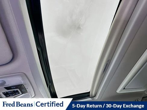 Used 2017 Toyota Sienna Limited Premium image 23