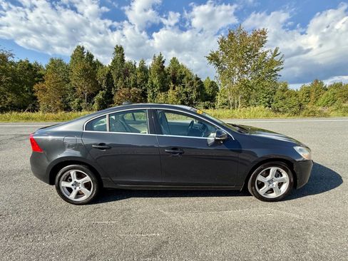 Used 2013 Volvo S60 T5 image 21