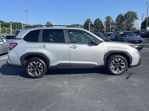 Used 2025 Subaru Forester Premium w/ Convenience Package #1 AWD/4WD image 9