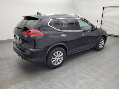 Used 2018 Nissan Rogue SV w/ Sun & Sound Touring Package AWD/4WD image 10