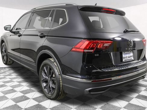 Used 2024 Volkswagen Tiguan SE image 16