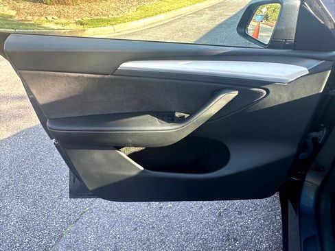 Used 2023 Tesla Model Y Long Range image 69