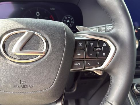 Used 2025 Lexus GX 550 w/ Accessory Package (Z1) image 28