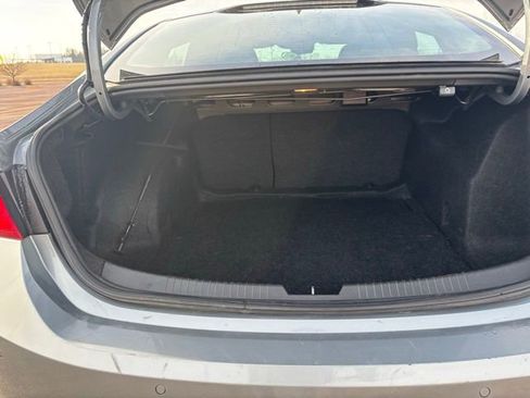 Used 2024 Chevrolet Malibu LT image 22