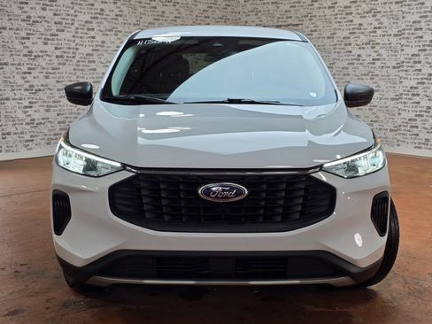 Used 2025 Ford Escape Active w/ Cold Weather Package image 4