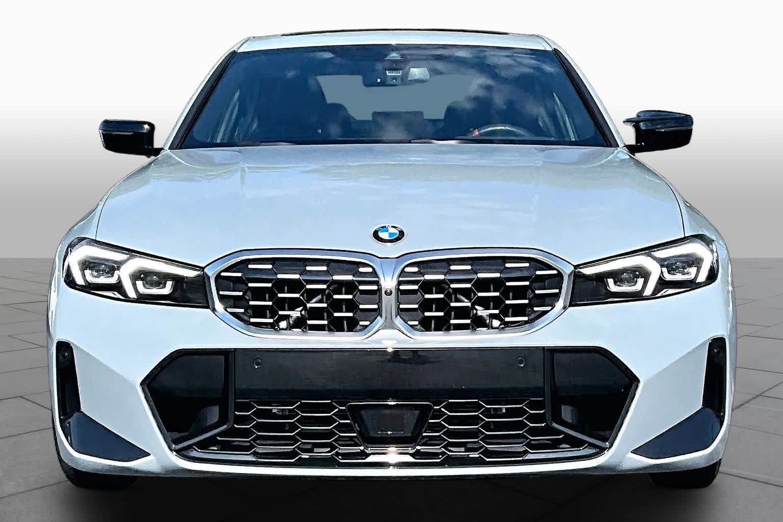 Used 2025 BMW M340i RWD image 4